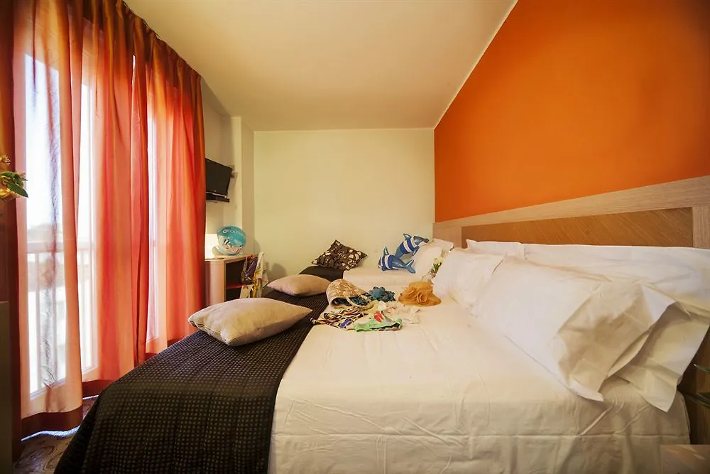 Beyou Hotel Polo Riccione 3*,